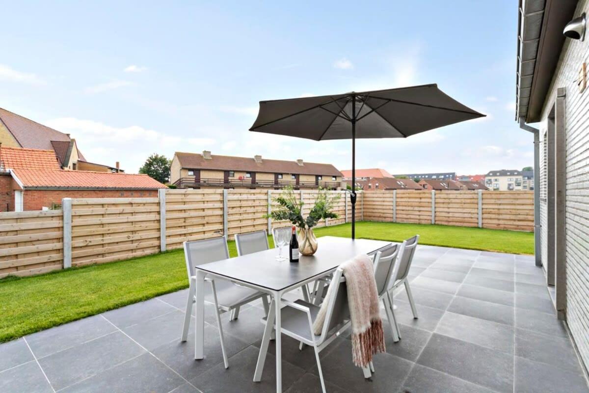 Huswell - Spacious Bungalow With Garden Near The Beach & Sea Middelkerke Esterno foto